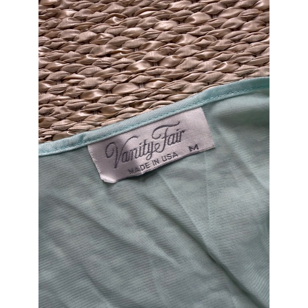 Vintage Vanity Fair Mint Green Embroidered V-Neck Nightgown USA Cottagecore M - Picture 8 of 11